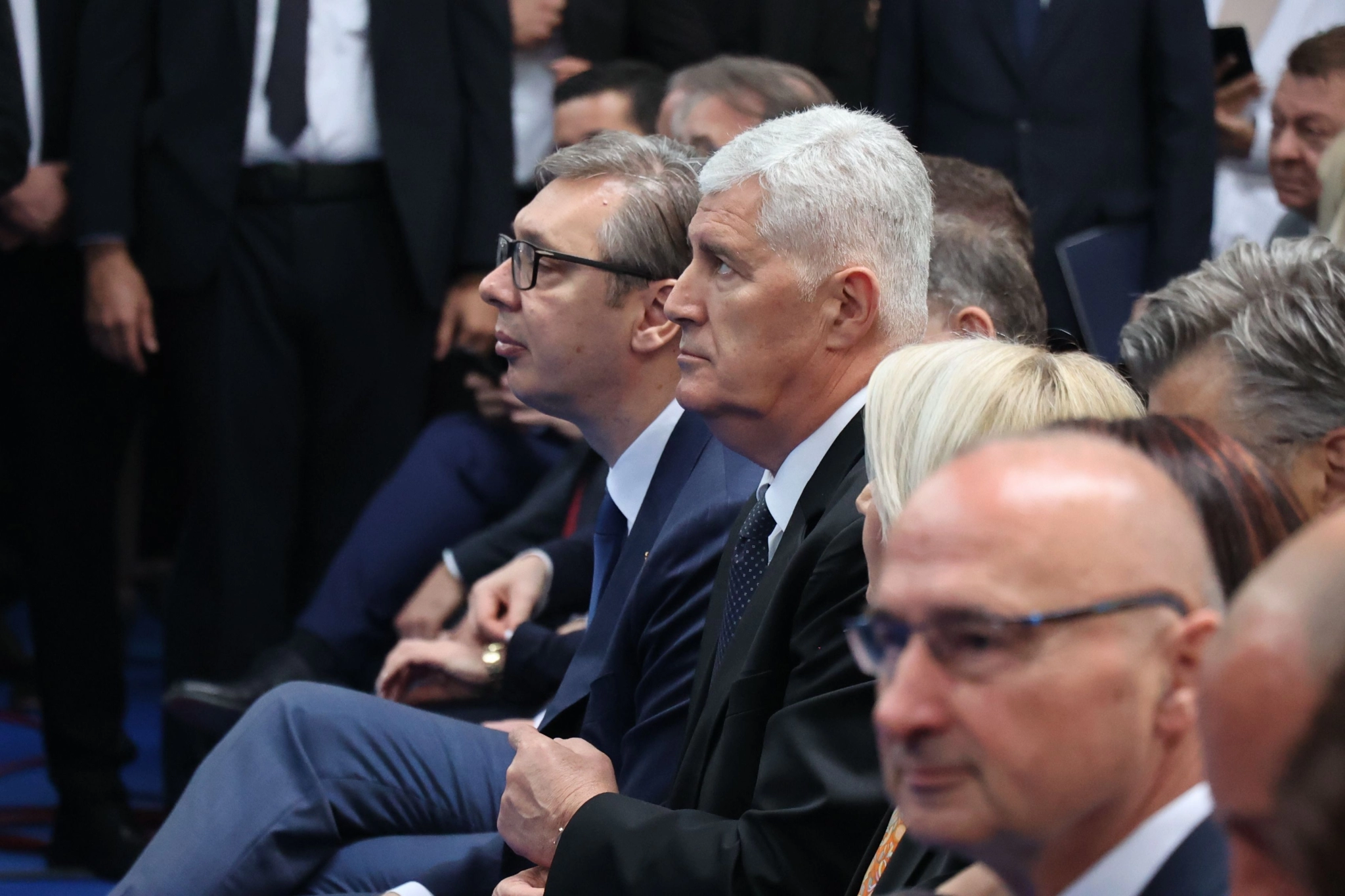 MOSTAR Vučić izgubio živce na pitanje o Srebrenici (video)